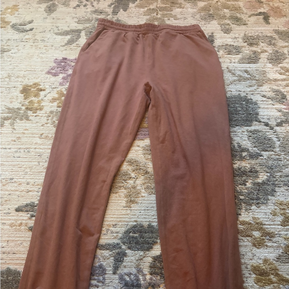 Small Red/Orange Vuori Boyfriend Sweatpants